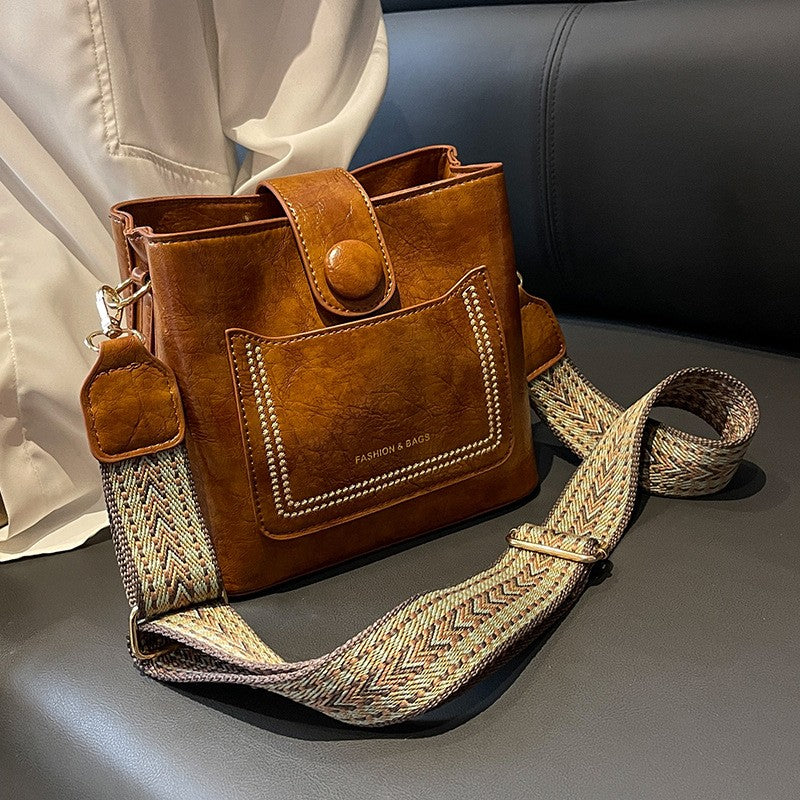 PU Shoulder Bag Multi-pocket Design Zipper and Buckle Opening Design Fashionable Versatile Messenger Bag