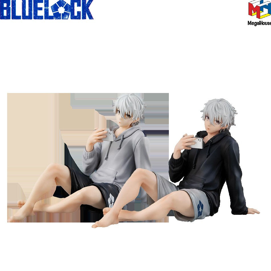 BLUE LOCK Bonecos de Ação Nagi Seishiro Figura de Anime Sentado Estatueta de PVC Modelo Colecionável Brinquedos de Boneca para Crianças Presentes