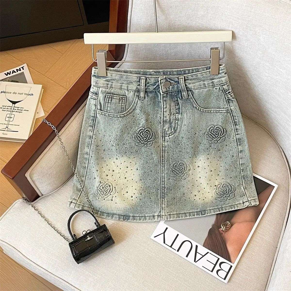 Bright Line Decoration Embroidered Diamonds Denim Short Skirt Female 2025 Spring Summer New Trend Sexy Buttons A-line Skirt
