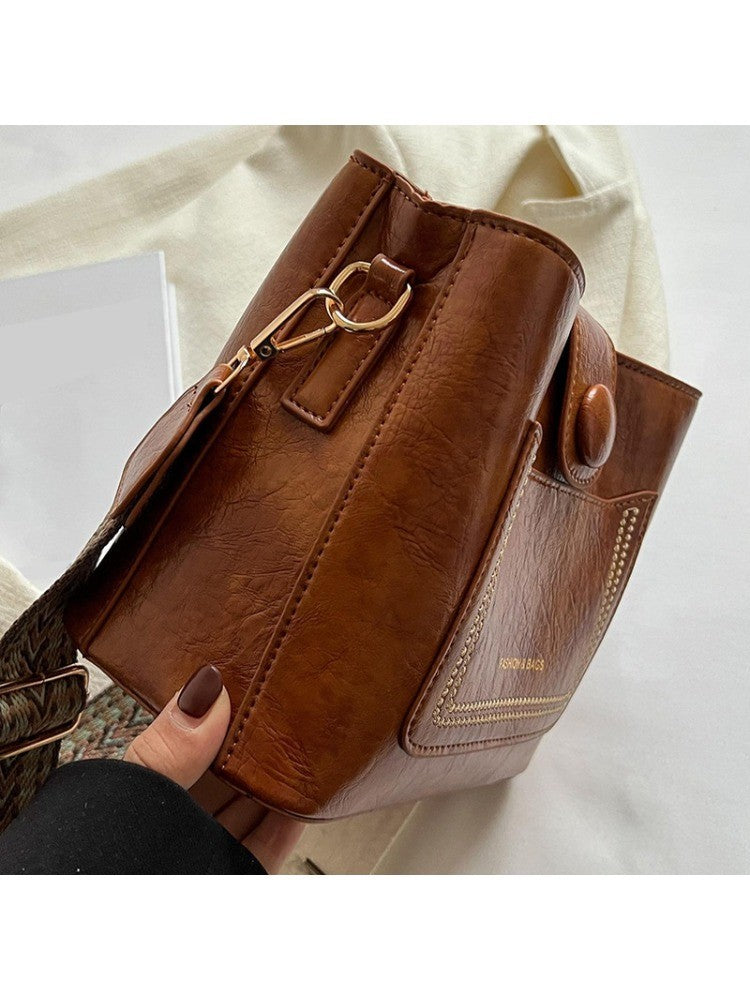 PU Shoulder Bag Multi-pocket Design Zipper and Buckle Opening Design Fashionable Versatile Messenger Bag