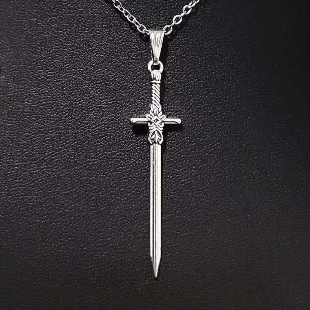 Personality Exquisite Sliver Color Knife Sword Pendant Stainless Steel Necklace for Women Men Gothic Punk Jewelry Accessory Gift