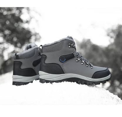 Botas de inverno masculinas com pele quente, antiderrapantes, sapatos casuais de trabalho masculinos, tênis de couro impermeáveis, botas de cano alto, tamanhos grandes