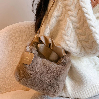 New Winter Plush Handbag Small Half Moon Crossbody Bag Simple Elegant Cute Ladies Shoulder Bag