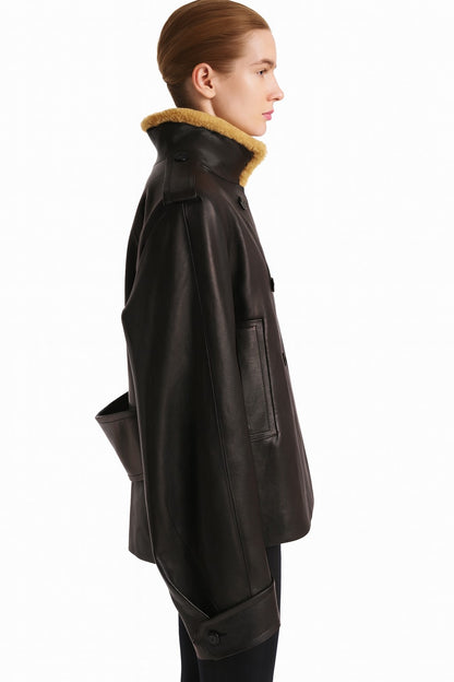 The 2026 new women's leather jacket with a long black collar and lambskin design is of high quality