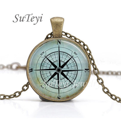 Colar de Pingente de Bússola Steampunk com Cabochão de Vidro Redondo Vintage para Homens e Mulheres