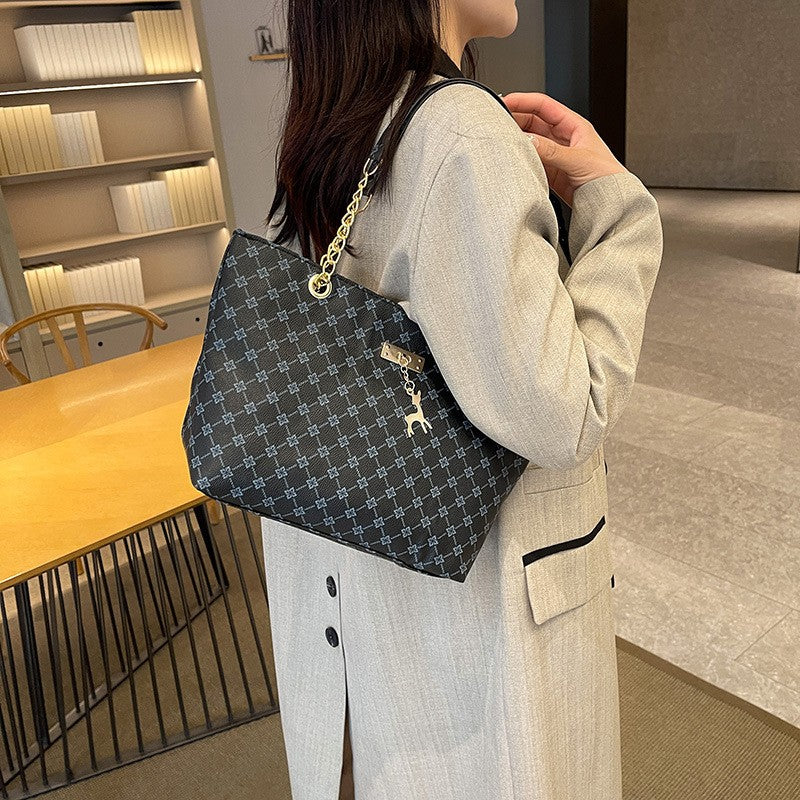 2024 Autumn and Winter New Presbyopic Handbag Shoulder Bag Large Capacity Tote Bag Women's Bag