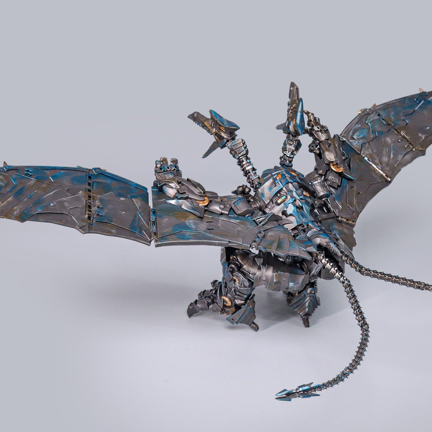 EM ESTOQUE BAIWEI Transformation TW-1104 TW1104 Strafe Robot Swoop Boneco de Ação 27CM