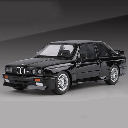 1:24 1988 BMW E30 M3 IM Liga Escala Modelo Carro Diecast Miniatura de Metal Carro Som?Luz Coleção de Carros Clássicos Brinquedo Infantil Veículo