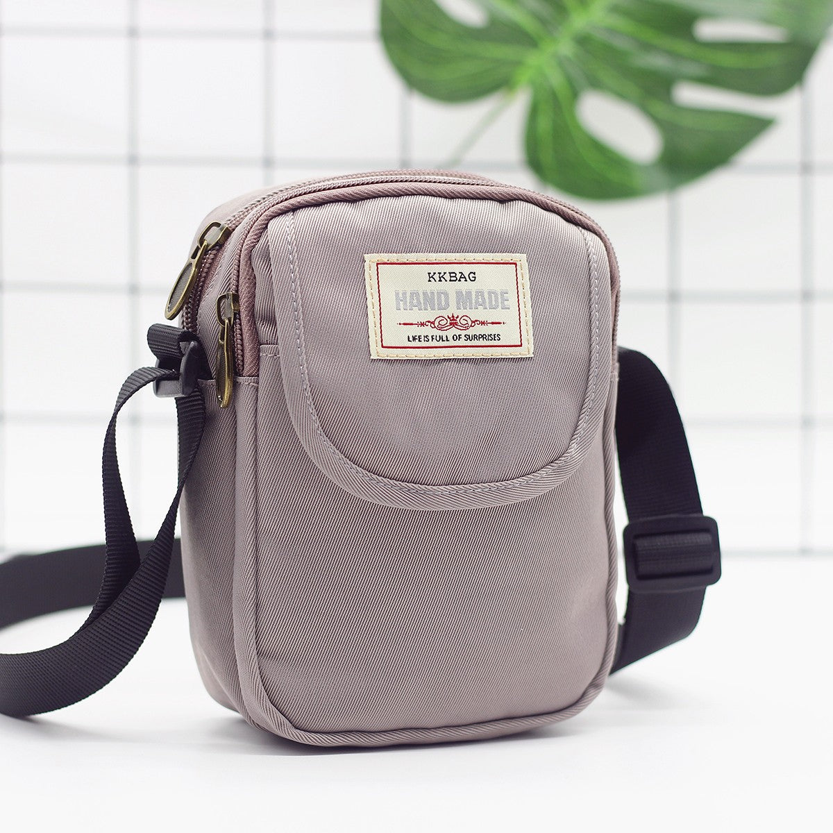 Simple men's crossbody bag in solid color  multi-layer zipper nylon single shoulder mobile phone bag  daily wallet replacement