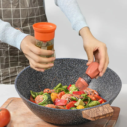 Measurable Seasoning Container Oil Bottle Kitchen Silicone Quantitative Outdoor with Brush Barbecue Spray Bottle Cooking Tools