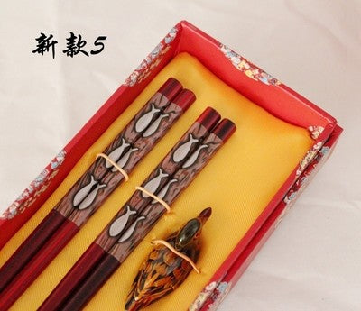 Hashis de madeira 2 pares com descanso características chinesas China Affairs apresenta melhor presente pauzinhos lembrança