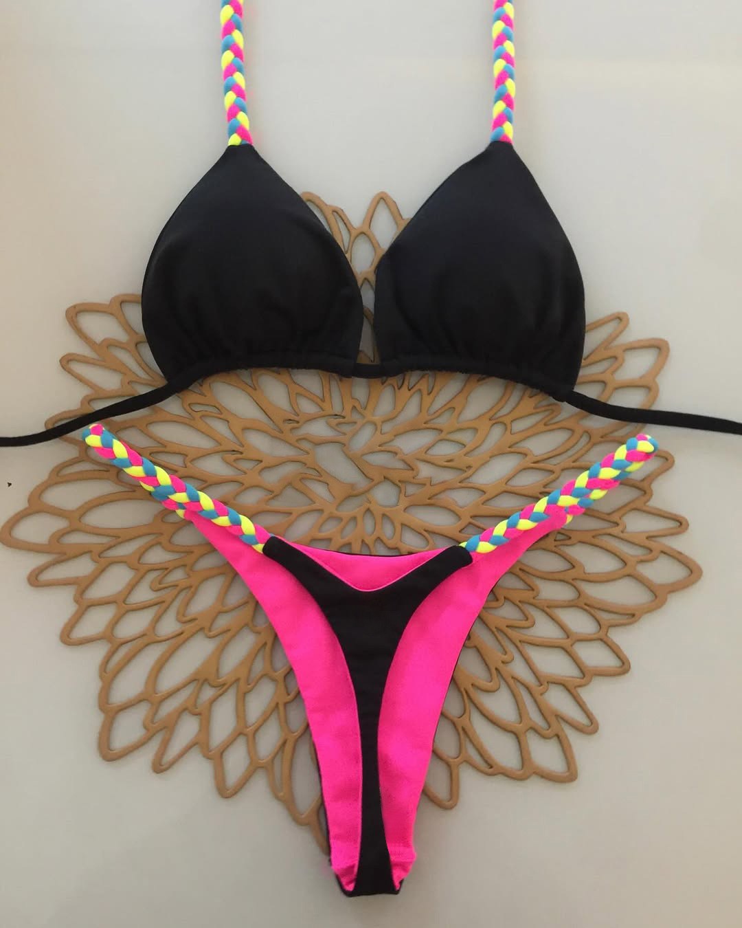 Sexy Halter Bikini Set Women Swimsuit Two-piece Triangle Thong Bathing Suit Brazilian Biquinis Holiday Gathering Swimwear