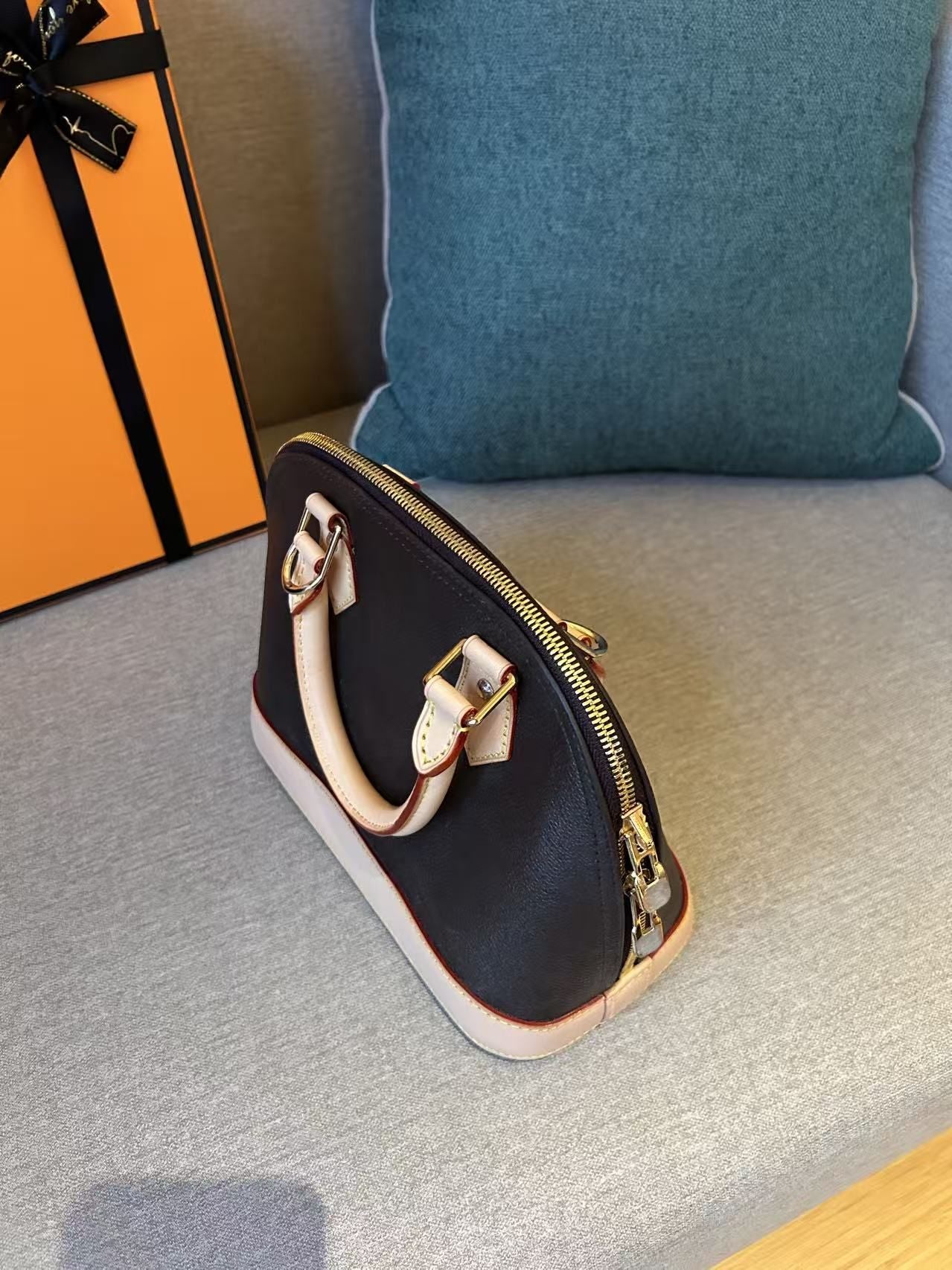 2025 Luxury Shoulder Bag with Original Logo Women's Classic Canvas Shell Bags Fashion Designer Brand Handbag Adjustable Strap