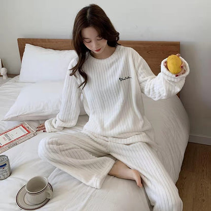 New Autumn/Winter Coral Fleece Pyjamas for Women Thickened Homewear Student Comfort Cotton Fleece Plus Size Fashion Pyjama Set