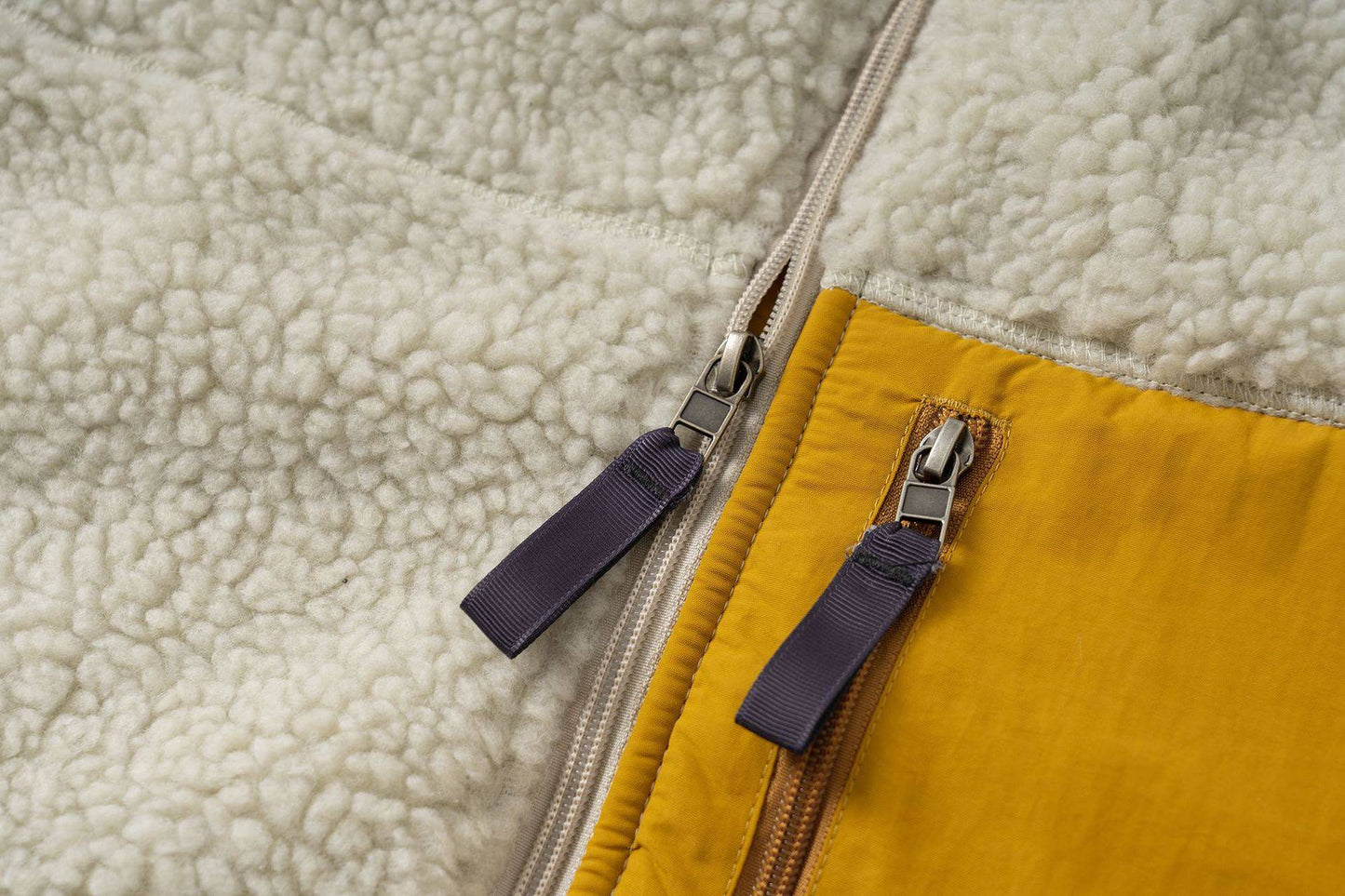 Pata Outdoor Windproof Hiking Fleece Jacket Imitation Lamb Wool Stand Collar Zipper Fleece Jacket Polar Fleece Warm Couple Coat