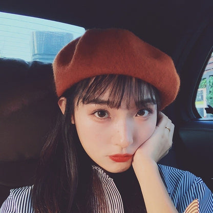 Boina Nuvem Feminina Confortável de Lã Pelúcia Quente Estilo Britânico Chapéu Gorro Cor Sólida Elástico Boina Feminina