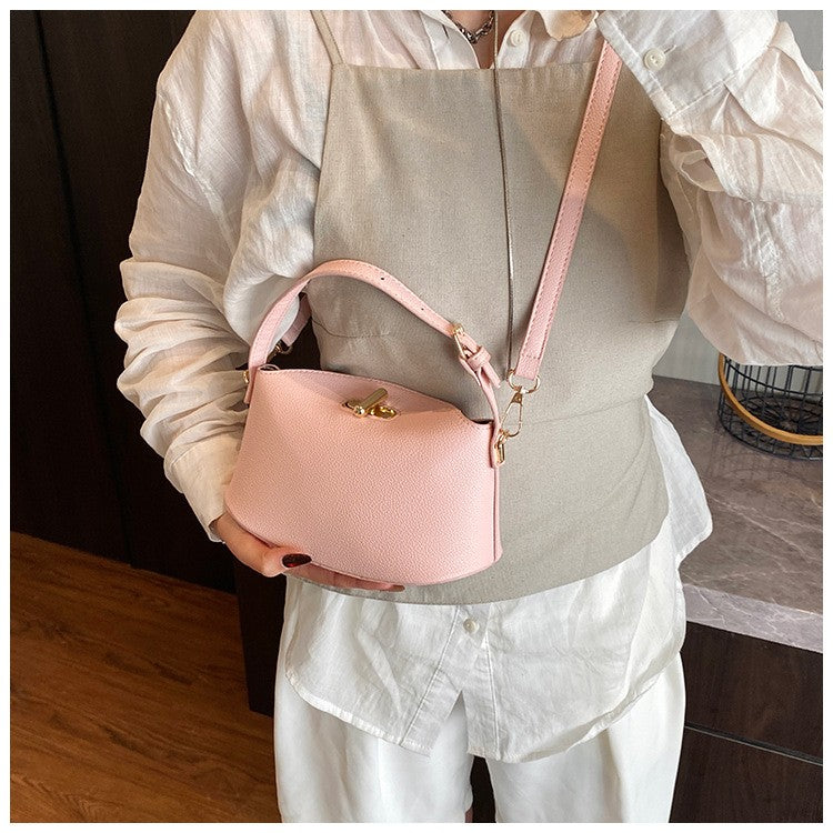 Niche Brand Women's Fashion Handbag Soft Versatile Shoulder Messenger Bag 2025 Super Hot Yellow Portable Bucket Bag Women's Bag