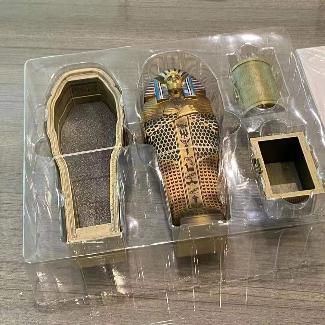 NECA Monsters Figure The Mummy Casket Coffin Pyramid Action Figure Universal Monsters Model Toy Christmas Halloween Gift Doll
