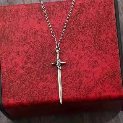 [Um pingente de espada retrô] Colar com Pingente de Espada Retrô, Colar com Pingente de Liga de Zinco com Cruz Estilo Punk para Mulheres e Homens