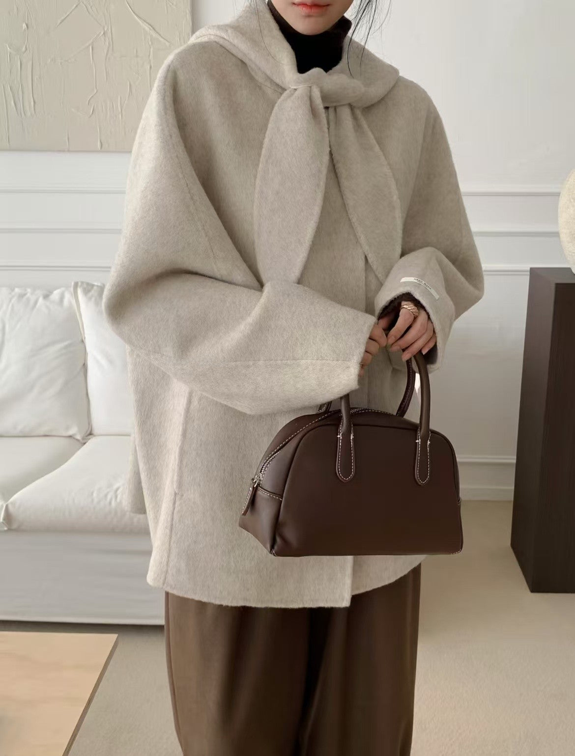 Korean Sle Woolen Coat Women's Chic Temperament Sweet Bow Tie Collar Hooded Warm Woolen Coat Long Sve Mid-Length