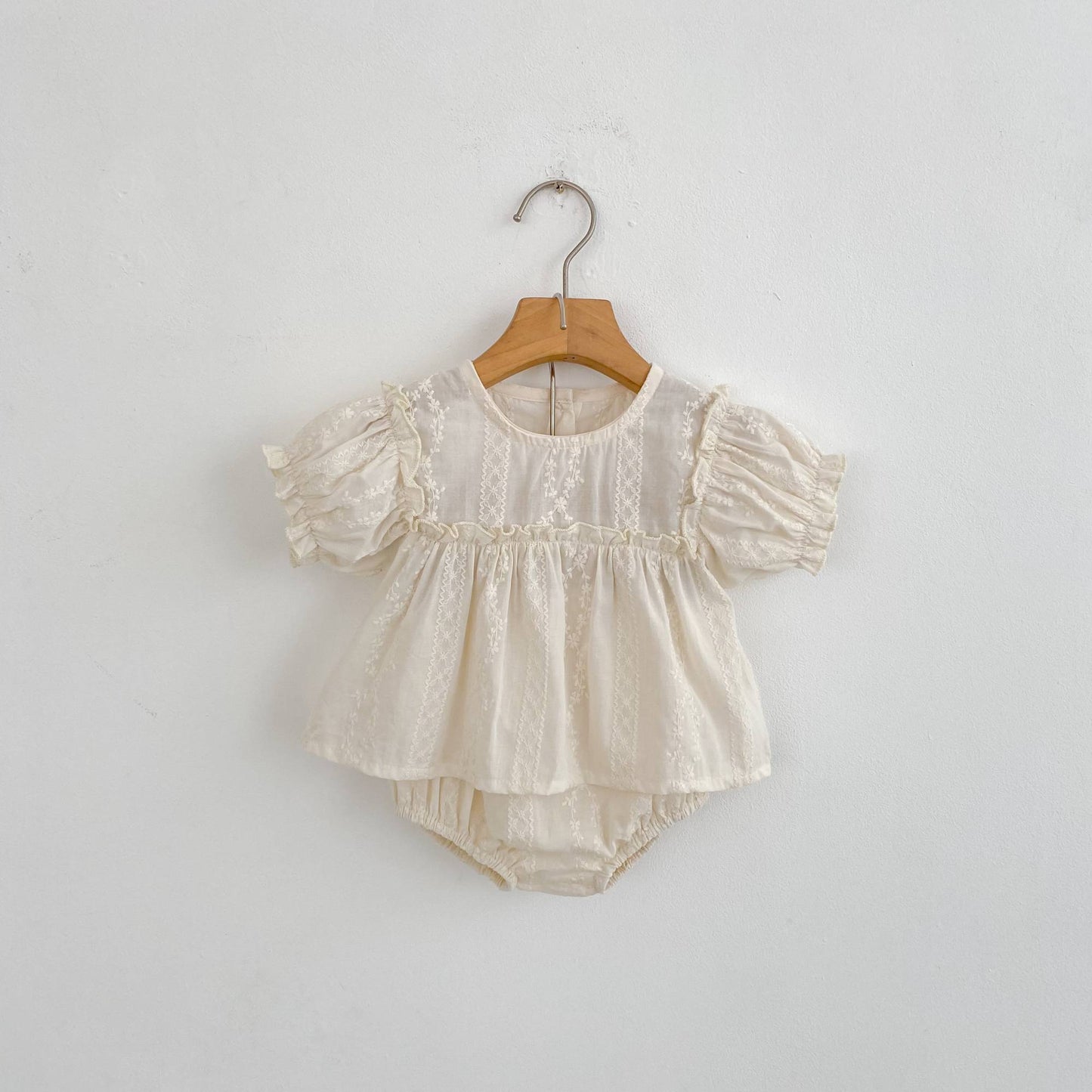 Girls Summer Fashion Set Children's Embroidered Grid Puff Sleeve Top+Shorts Two Piece Cute Baby Girls Clothes Set Baby Clothes