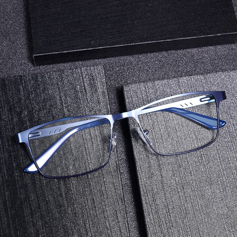 High Quality Stainless steel Reading Glasses Men Women Fashion Presbyopic Eyeglasses Business Hyperopia Anti Blue Light Eyewear1