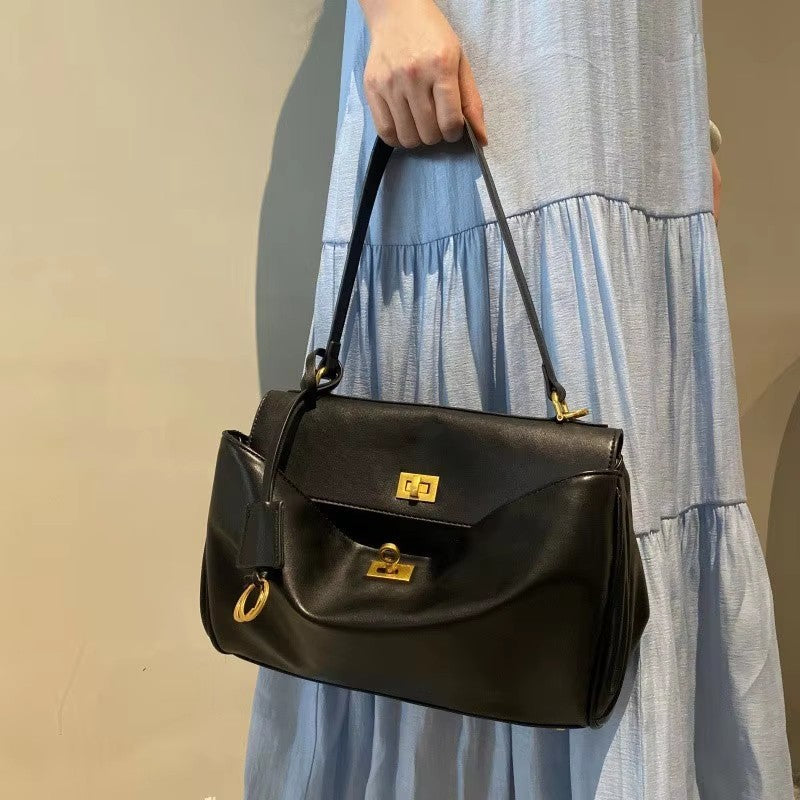 1pc Luxury Calfskin Woman Shoulder Bags Autumn Winter Genuine Leather Women Totes Fashion portable Gold Buckle Women HandBags