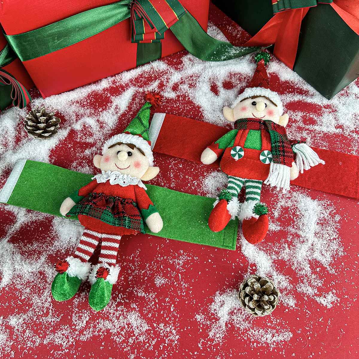 Elf fairy figurine curtain hooks, Christmas decorations, display window ornaments, hotel restaurant supplies, party props