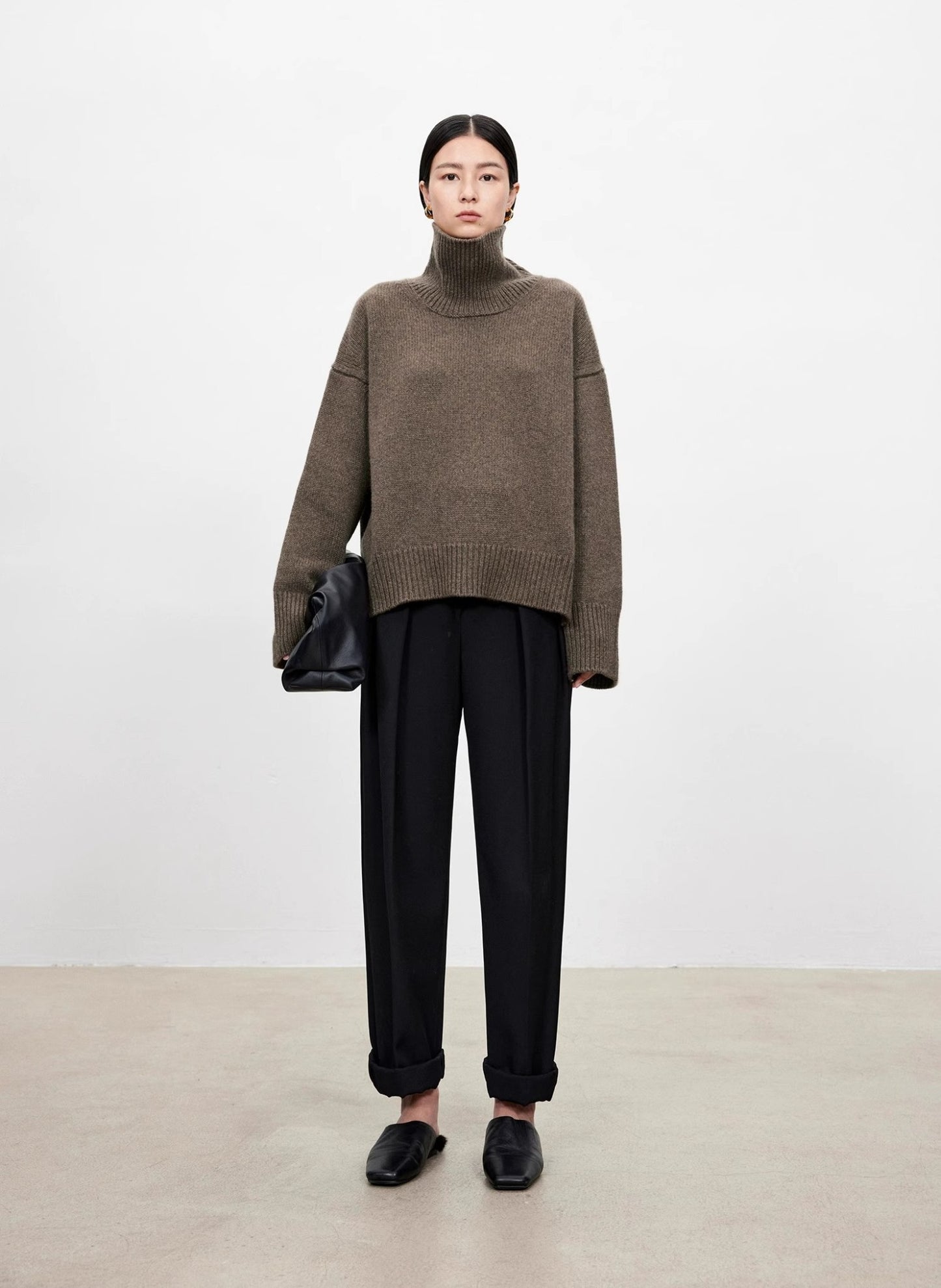 Thickened turtleneck 100% pure cashmere sweater women's loose lazy knit silhouette sweater European products