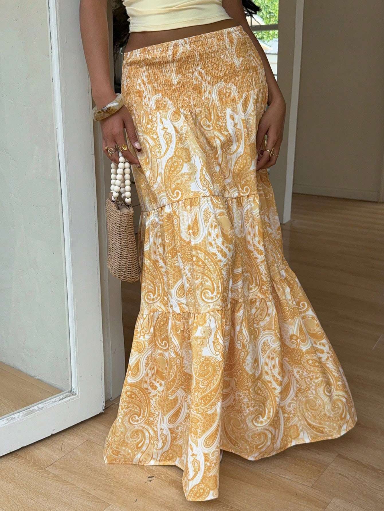 Vacation Style Stretchy Waist Long Maxi Skirt - Flowy Beach Skirt with Elastic Waistband