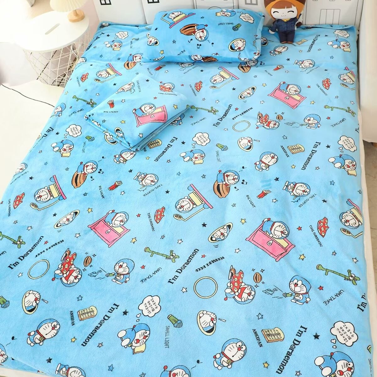 Cute Doraemon Blanket Cartoon Warm Flannel Blanket Pillowcase Lovely Anime Pattern Printing Blanket Bedspread Bedroom Sofa Bed