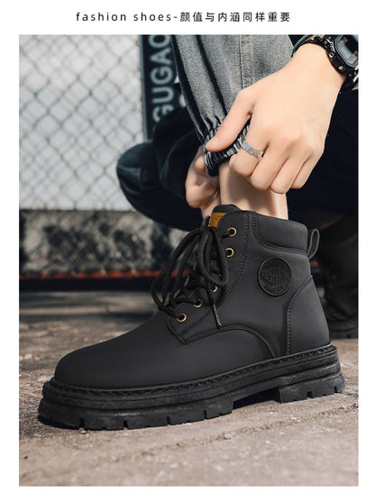 Botas masculinas de cano alto para as quatro estações, sapatos de trabalho ao ar livre antiderrapantes e confortáveis, botas amarelas de couro casuais britânicas da moda
