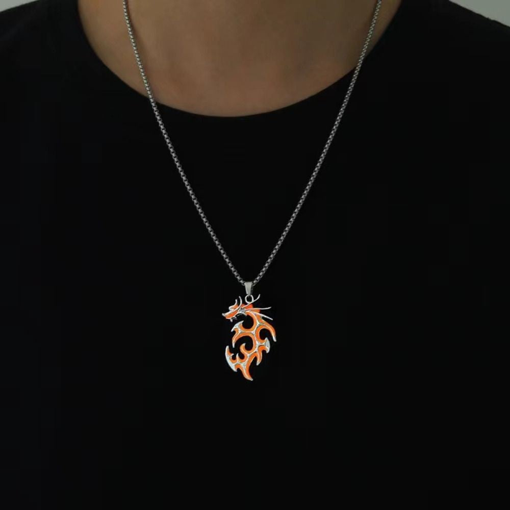 Colar com Pingente de Lua Luminosa para Meninas Adolescentes Colar Gargantilha Brilha no Escuro Joias Presentes ????????