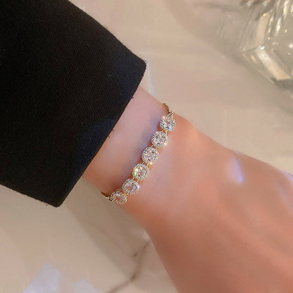 Pulseira de Tulipa de Opala Requintada com Zircônia para Mulheres Acessório Diário Personalizado da Moda Joias para Festas Presentes de Aniversário