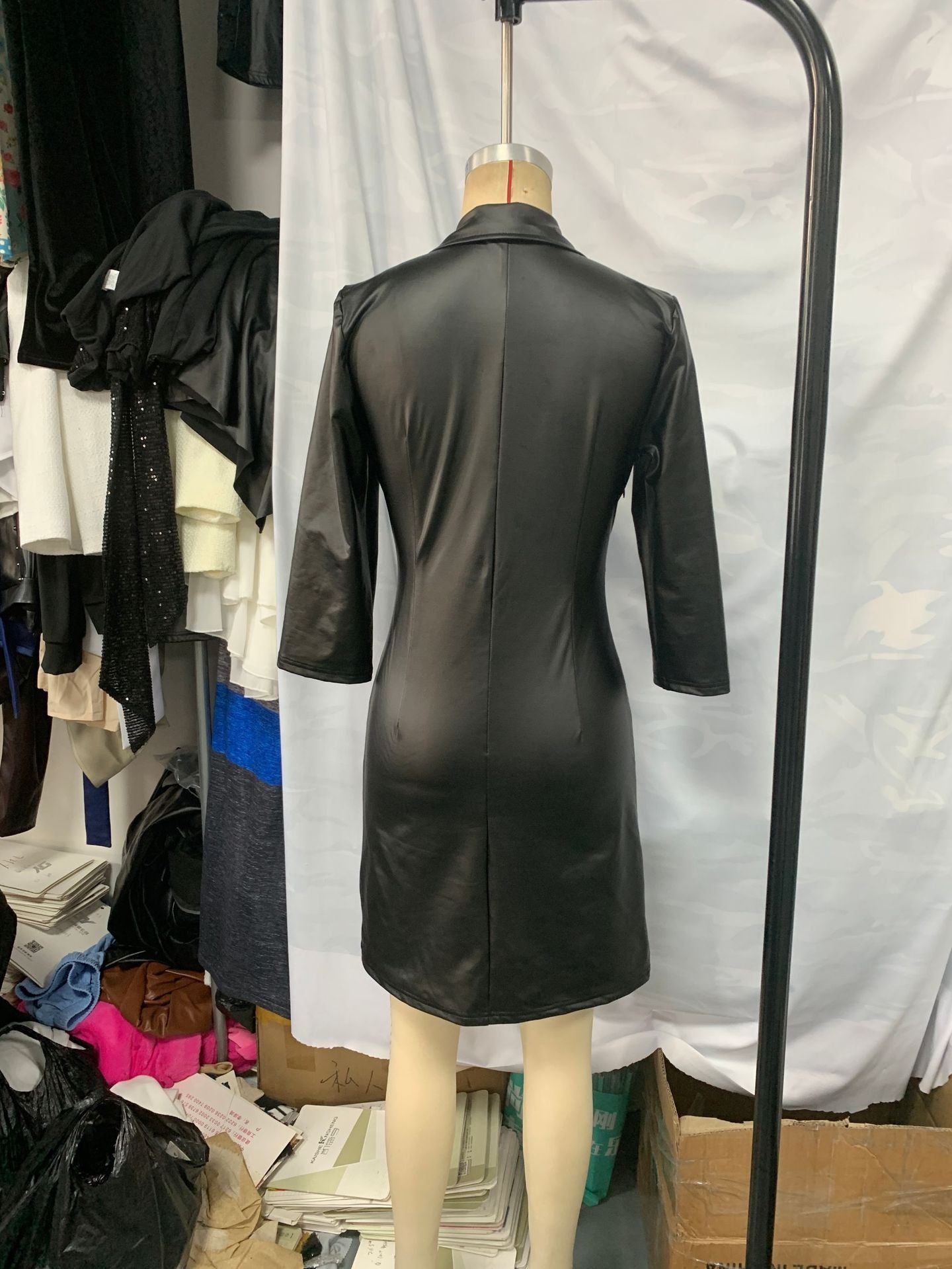 Fashionable Pure Black PU Leather Women's Dress Sexy V-neck Slim Fit Dress 2025 Autumn And Winter Temperament Commuting Vestido