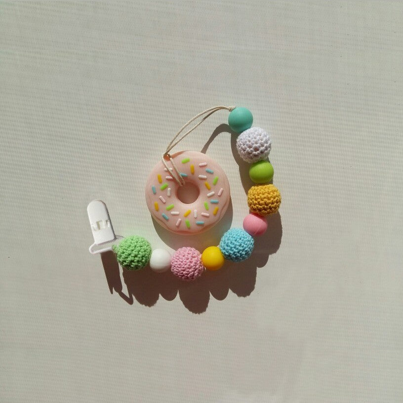 100 Pcs 20 Color Mixed Hot D Shape 25mm Plastic Baby Pacifier Clip Holder Newborn Baby Dummy Soother Bib Toy Chain Gift