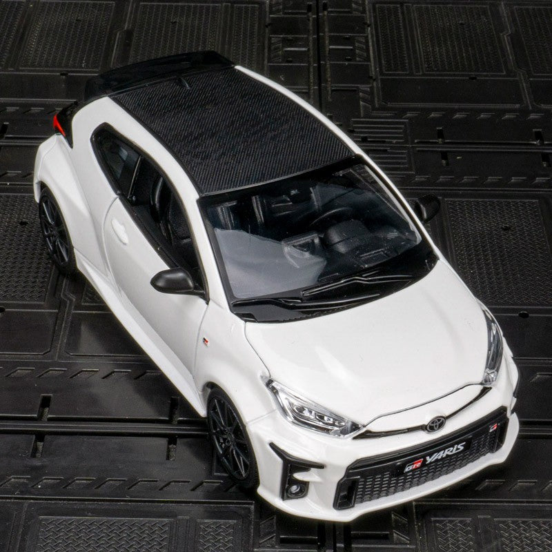 Maisto 1/24 GR Toyota Yaris Carro de Liga Leve Modelo Diecast Veículos de Metal Modelo de Carro Alta Simulação Escala em Miniatura Brinquedo Infantil de Presente