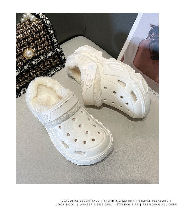 Plush slippers 2025 new winter men's and women's thick high heels soft-soled beach garden shoes home plush ripped slippers