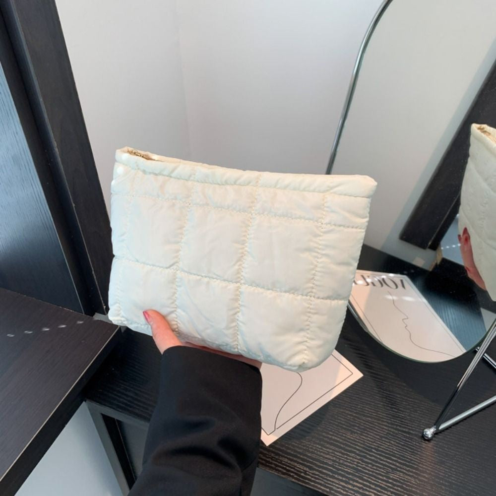 Cotton Filled Puffer Pouch Large Capacity PU Leather Puffer Padded Makeup Bag Sewn Korean Style Thick Plaid Clutch Bag Work