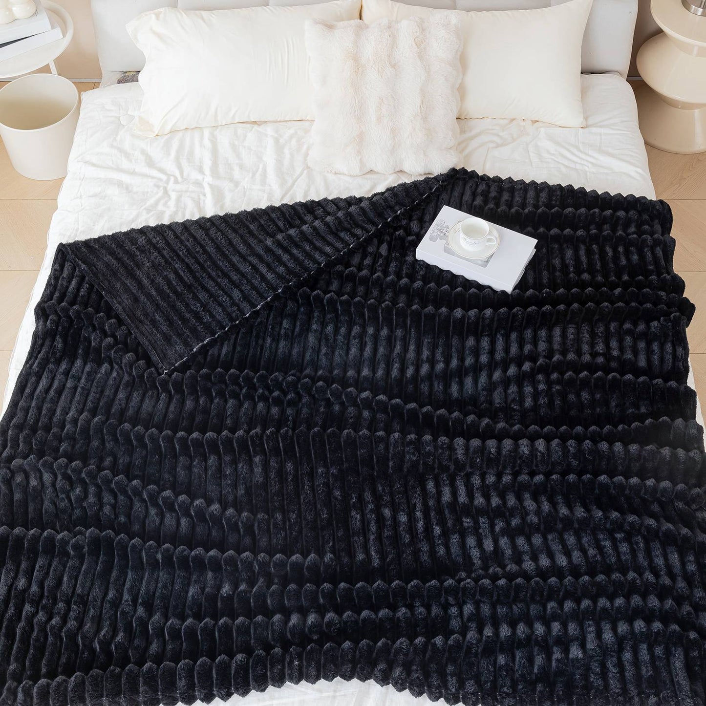 1pc soft and skin friendly warm blanket, suitable for bedrooms, sofa covers, camping and travel, multifunctional blanket