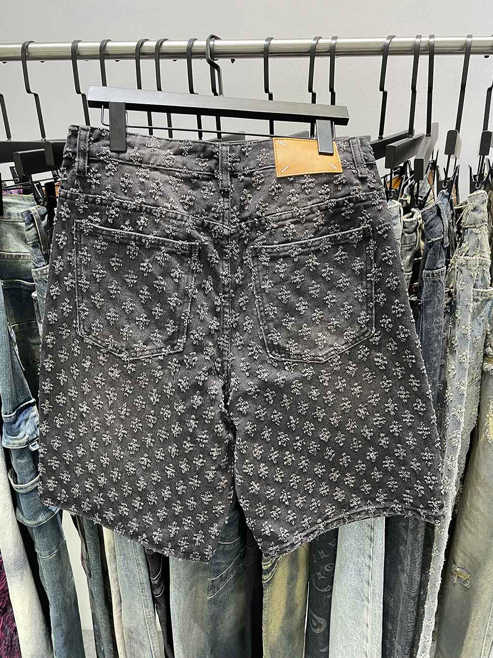 New Summer Men Distressed Short Jeans Vintage Jacquard Straight Leg Men's Denim Shorts Pants