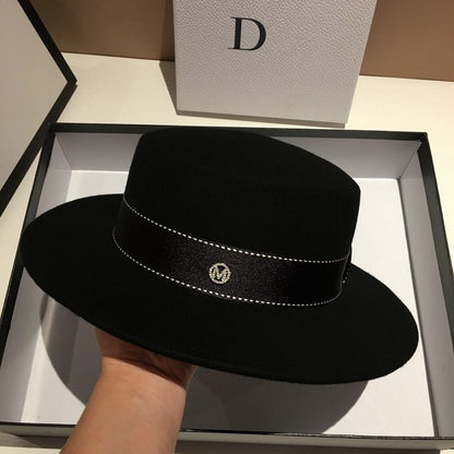 Chapéu Fedora de Lã com Aba Larga e Topo Chato nas Cores Neutras Preto e Branco para Uso Casual Unissex de Outono Inverno Masculino e Feminino