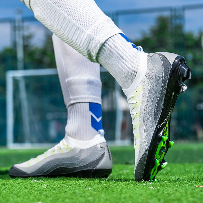 2511 Mens Soccer Shoes Ultralight Turf Soccer Cleats for Kids Sneakers TF/FG Training Football Boots Chuteira Campo 34-45