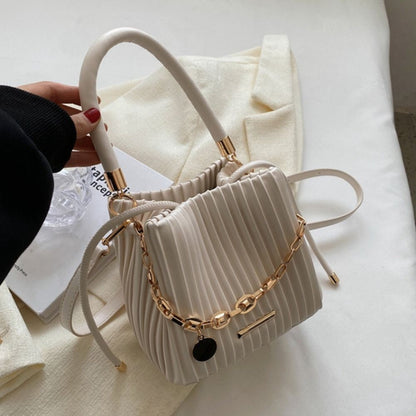 Unique Pleated Design Crossbody Bag Chain Shoulder Elegant Shoulder Purse Stylish Bucket Bag Versatile Style