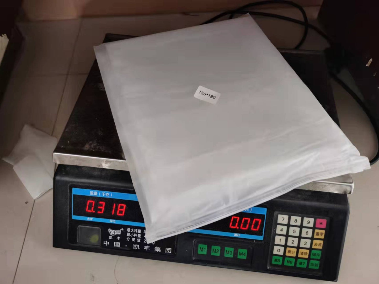 Clear Desk Mat Waterproof Plastic Table Cover Protector Vinyl Tablecloth Clear Desk Pad Protector Easy To Clear