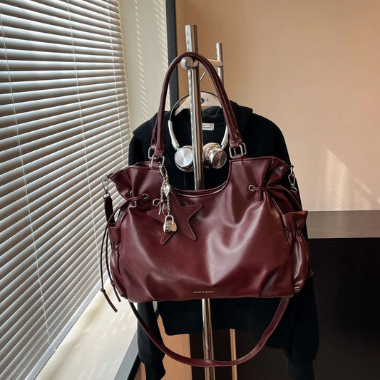 Luxury Glossy Crossbody Bag with Star Charm and Lock Pendant PU Shoulder Bag Spacious Water Resistant Zip Tote for Commute