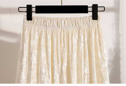 Plus Size Plus Size Women's Velvet Pleated A- Line Midi Skirt Autumn Winter Slimming Half-length Versatile Fashionable Commut...