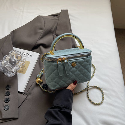 Women Luxury Shoulder Bag Diamond Quilted Metal Flower Accent Large Capacity Zipper Adjustable Strap for Daily Travel Business