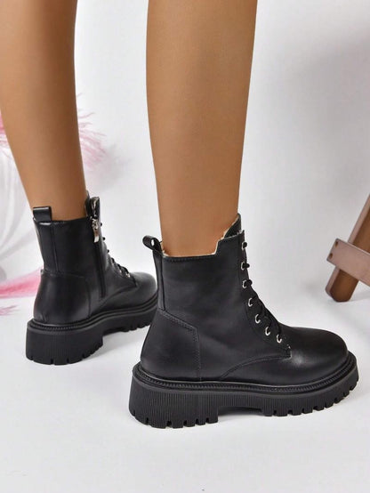 Thick Warm Long Plush Ankle Boots for Women Winter 2024 Lace Up Pu Leather Motorcycle Boots Woman Plus Size Short Booties Shoes