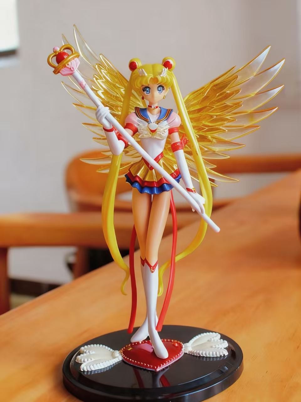 Japão Anime 16,5cm Sailor Moon Vestido Rainha Action Figure PVC Vestido de Noiva Modelo de Coleção Brinquedos para Decoração Boneca de Desenho Animado Presente